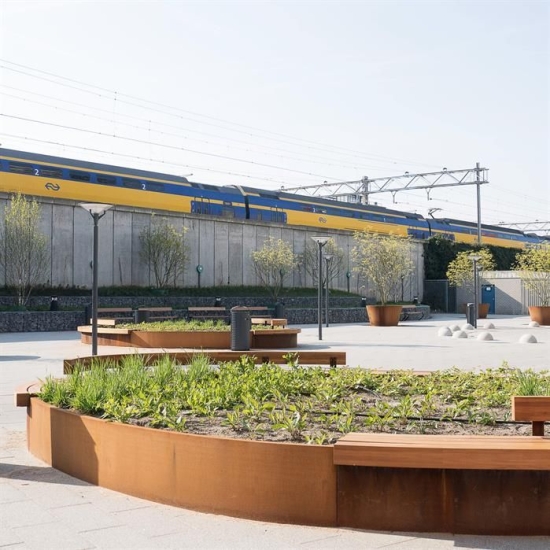 Keerwand buitenbocht - Cortenstaal (1500x1500x300mm)